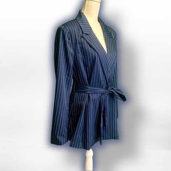 NWT Alexia Admor ‘Olya’ Striped Tie Waist Blazer in “Navy Blue” Pinstripe Sz 14 - Picture 15 of 16